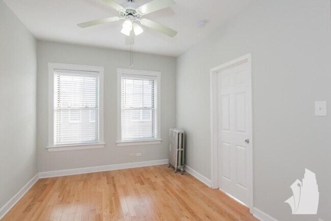 Foto del edificio - 2 bedroom in Chicago IL 60640