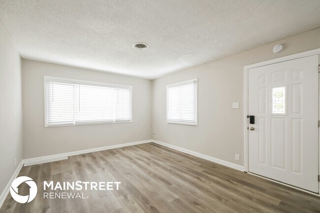 Foto del edificio - 5919 E 16th St