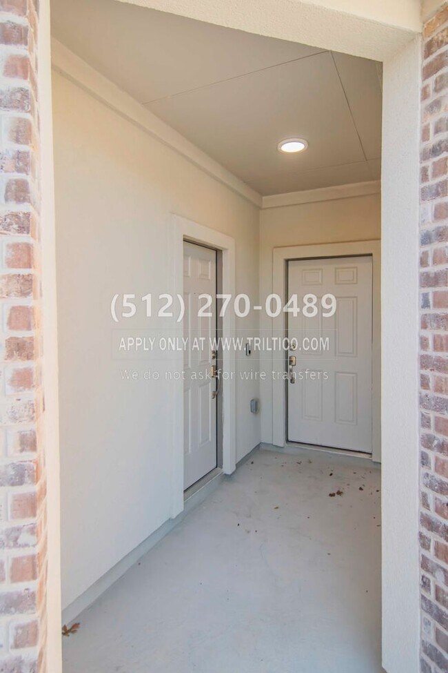 Building Photo - Leander Dream Home