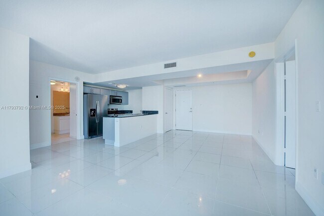 Foto del edificio - 1861 NW S River Dr