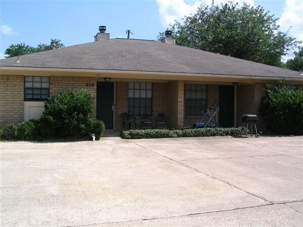 Primary Photo - 312 Brentwood Dr E
