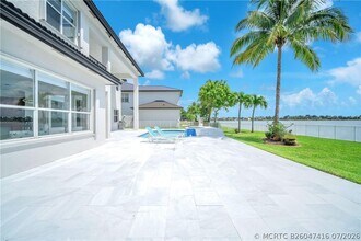 Building Photo - 4707 SW 195th Terrace