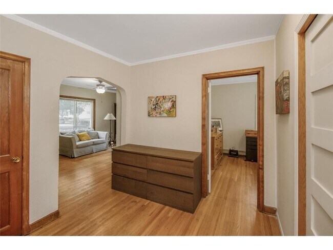 Foto del edificio - 1035 Winslow Ave
