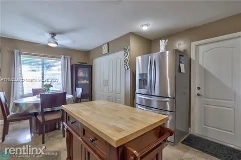 Building Photo - 2 br, 2 bath House - 9405 NW 83rd St