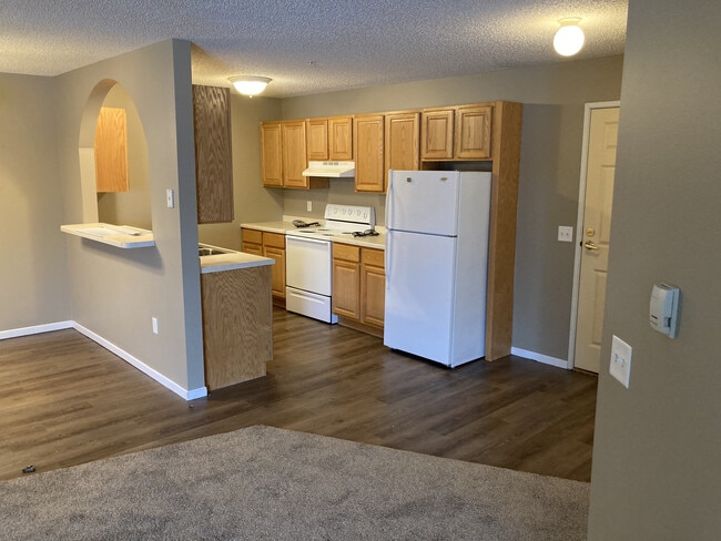 2 bed 2 bath Kitchen - Meadowlawn Village