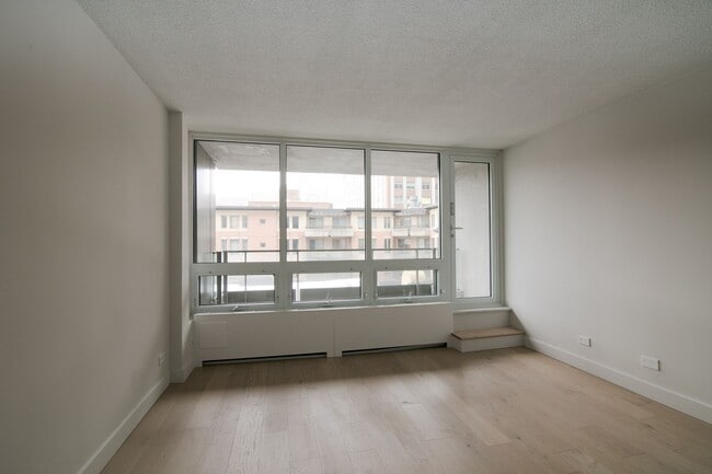 Photo du bâtiment - 1975 Maisonneuve Blvd W