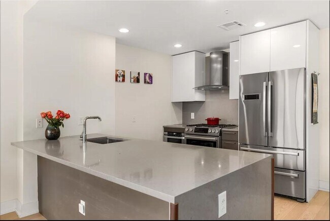 Building Photo - 201 Marin Blvd