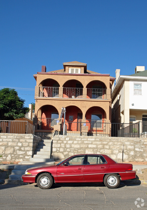 Building Photo - 1117 N El Paso St