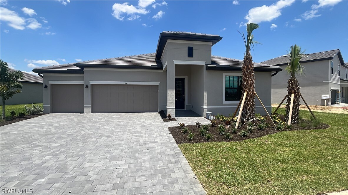 Foto principal - 10859 Timber Creek Dr