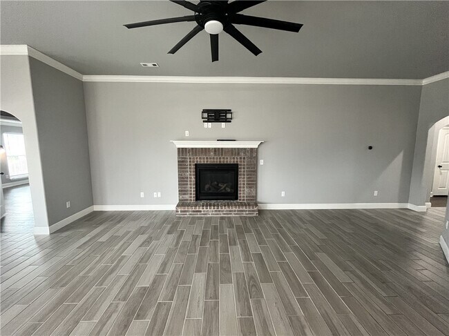 Building Photo - 3661 Ambrosia Ln