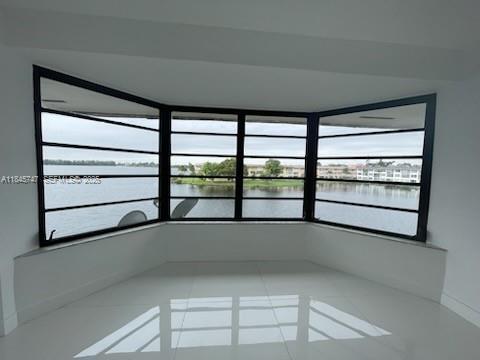 Building Photo - 18900 NE 14th Ave