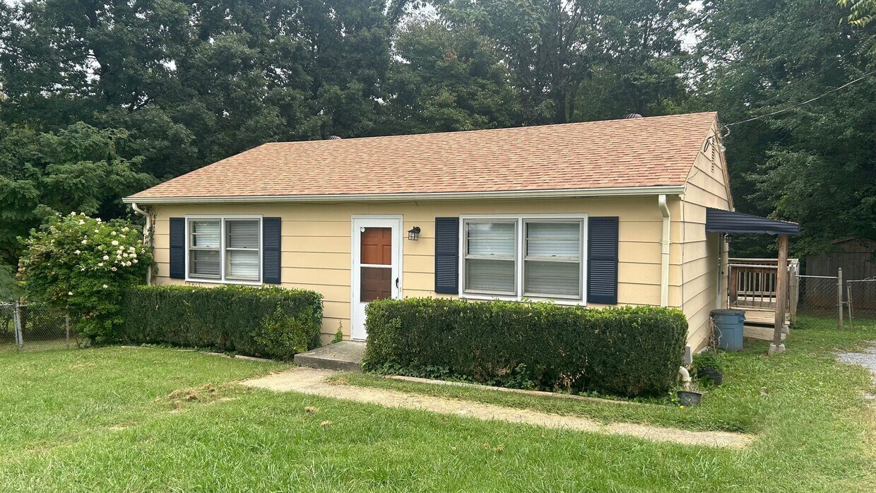 Foto principal - One Level House in Madison Heights
