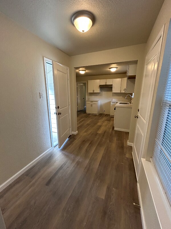 Building Photo - 5607 Hiett Ct