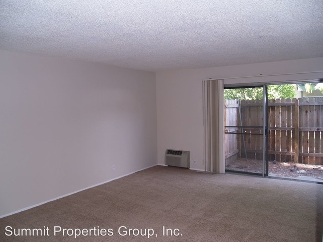 Building Photo - 7491 Donohue Dr