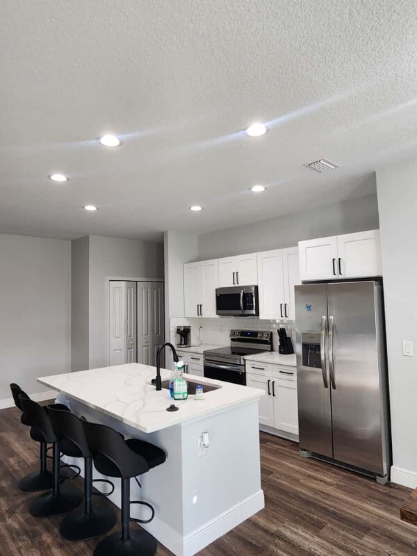 Foto del edificio - 817 Seabold Ave NW