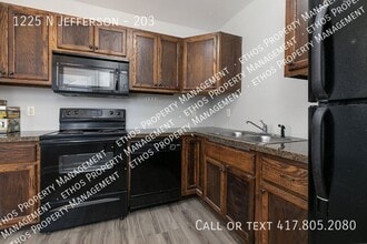 Building Photo - 1225 N Jefferson Ave