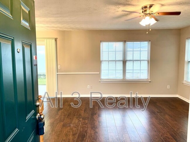 Building Photo - 650 Windcroft Cir NW