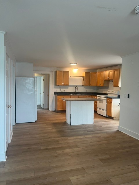 Building Photo - 13 E Spring St