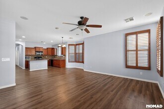 Building Photo - 2140 W Desert Ln