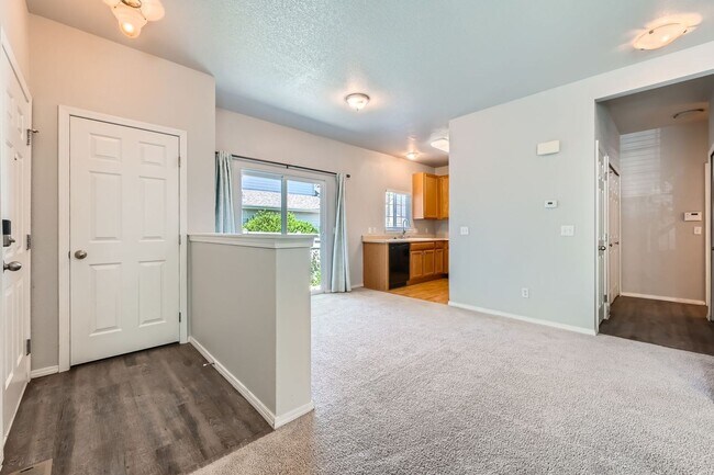 Foto del edificio - 4 bed /2.5bath Charming Home in Aurora