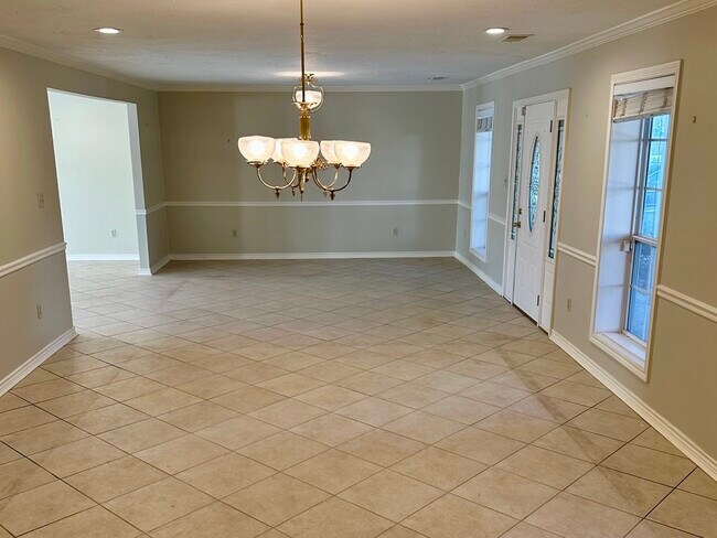 Foto del edificio - 5659 Lymbar Dr