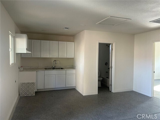 Building Photo - 11205 Pioneer Ridge Rd
