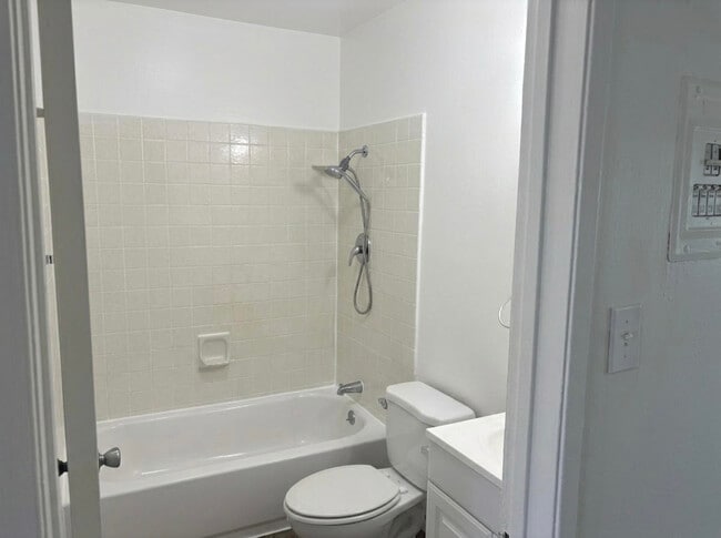 Baño - 14125 Coteau Dr