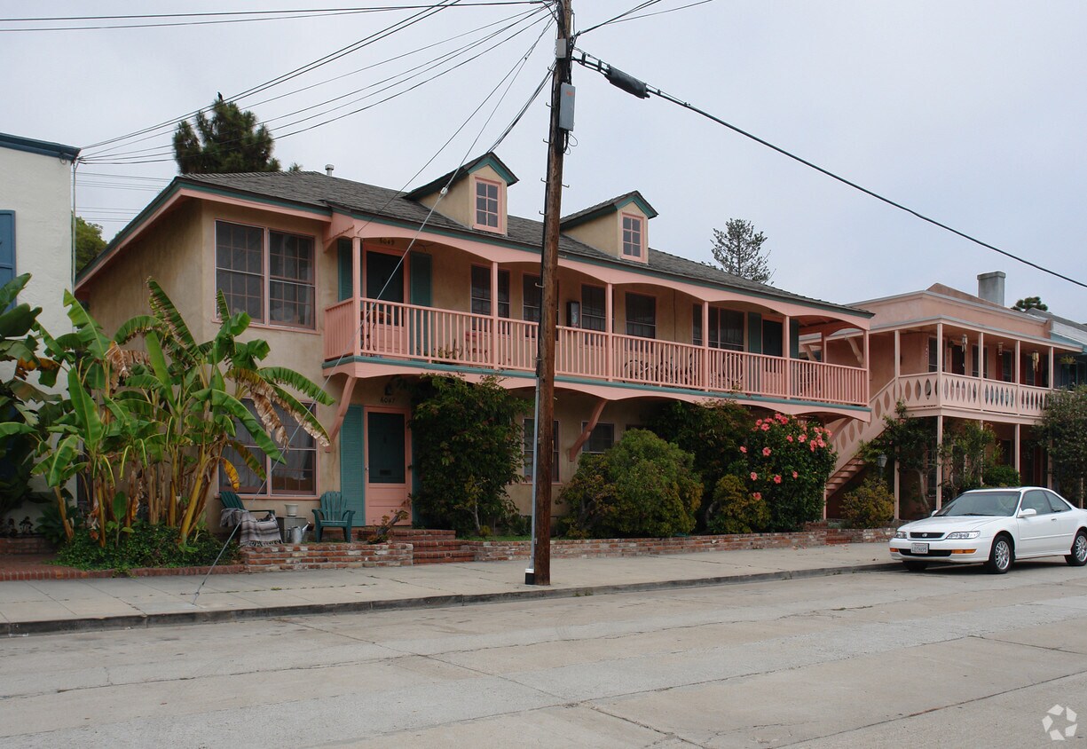 Foto del edificio - 6043-6049 La Jolla Hermosa Ave