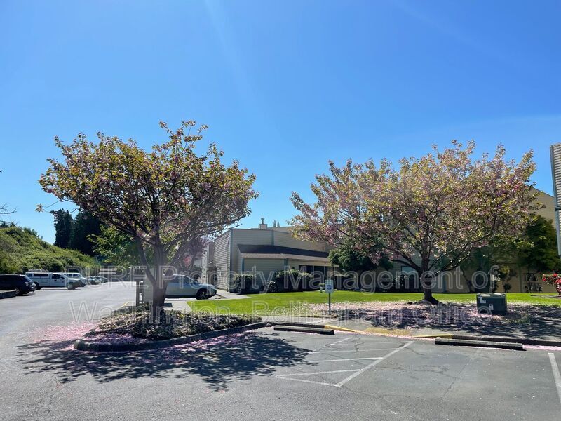 8026 Birch Bay Dr Unit 246, Blaine, WA 98230 Condo for Rent in