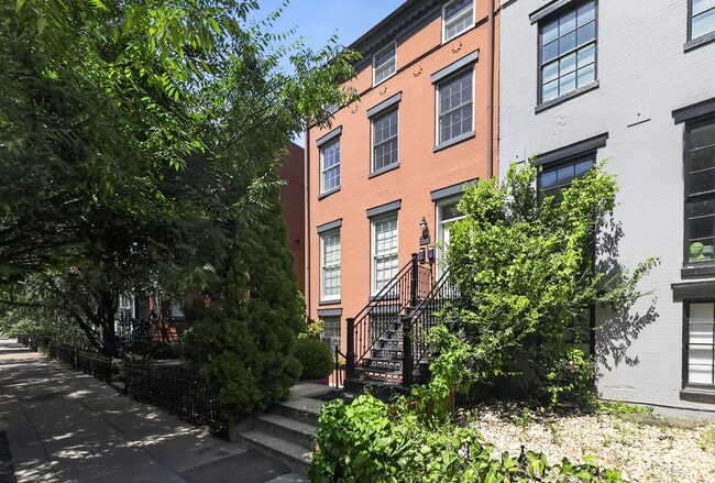 Building Photo - 933 M St NW