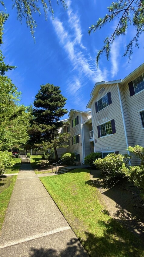 Primary Photo - Serene Top-Floor Condo in Lake Forest Park...