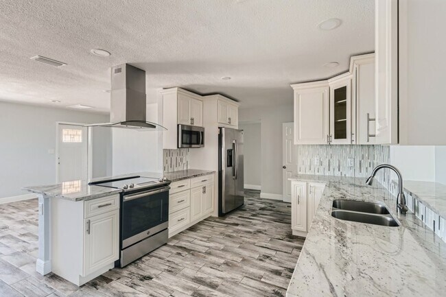 Building Photo - 1660 San Helen Drive, Dunedin, FL, 34698