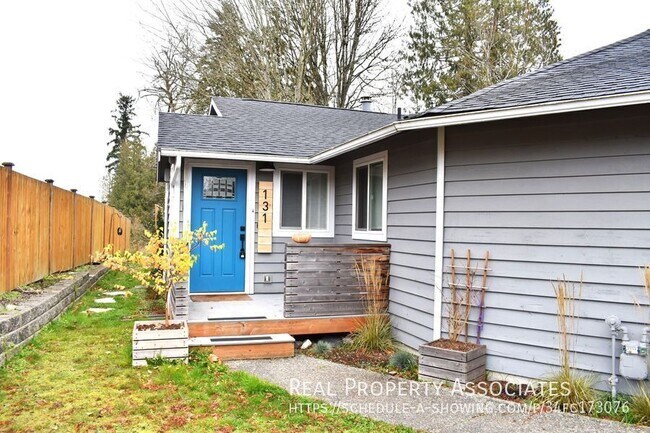 Building Photo - 131 Logan Rd