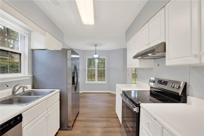 Foto del edificio - 4 Bedroom 2.5 Bath