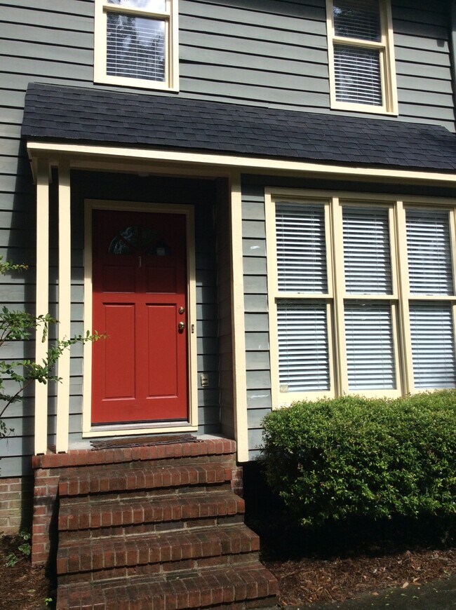 Foto del edificio - 724 Athens Ave