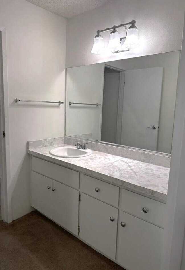 Foto del edificio - 288 Whitmore St