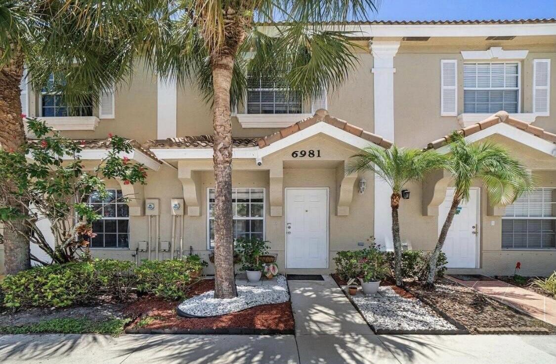 6981 Stoney Creek Cir, Lake Worth, FL 33467 Townhome Rentals in Lake Worth FL