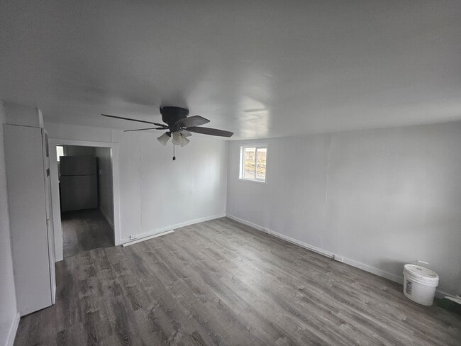 Building Photo - 310 Garnet St