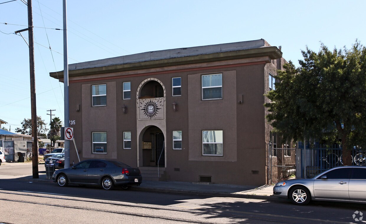 Building Photo - Commercial Suites