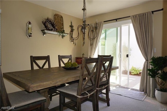 Building Photo - 3 br, 3 bath House - 11 Summerfield # 69