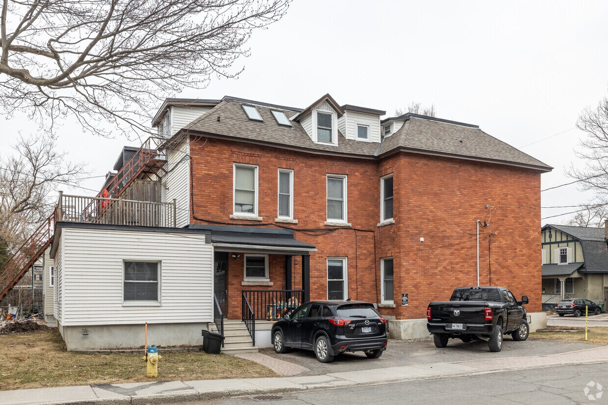 Photo du bâtiment - 385 Daly Av