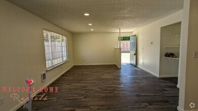 Building Photo - 1324 Glen Mary Dr SE