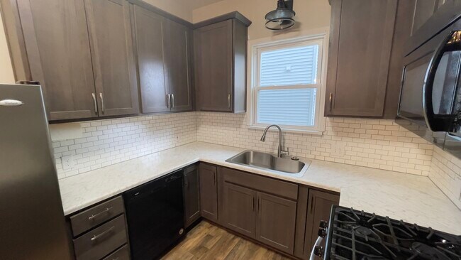 A "Cook's Kitchen" - 832 Lake Ave
