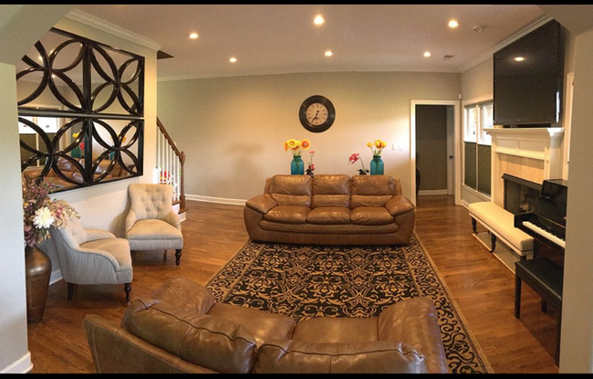 Building Photo - 6679 Old Ivy Cove