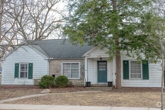 Building Photo - 615 Meridian St