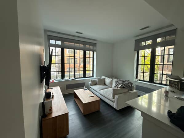 Building Photo - 2300 N Lincoln Park W