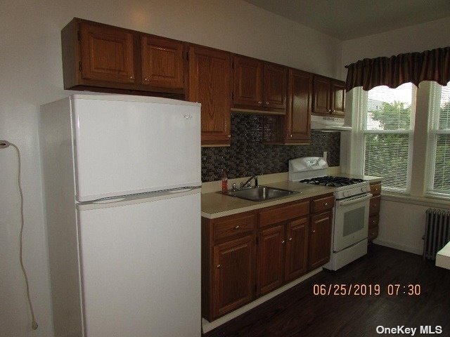 Building Photo - 75-38 67th Rd