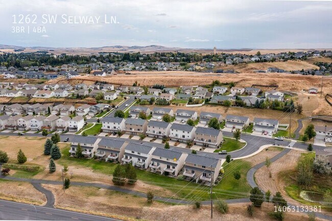 Foto del edificio - 1262 Selway Ln
