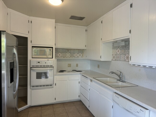 Foto del edificio - 5021 Garfield St
