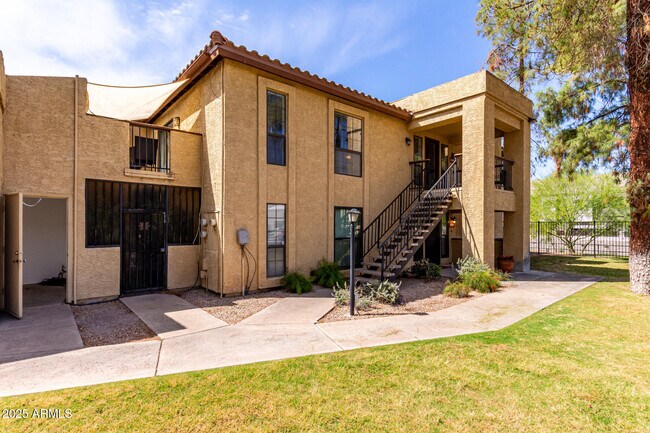 Foto del edificio - 8214 N 21st Dr